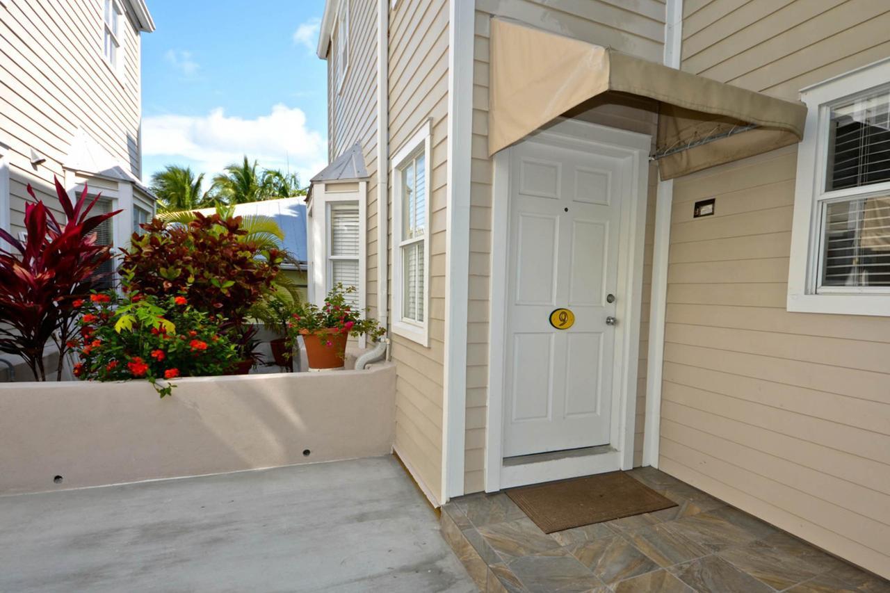 Casa Caribe @ Duval Square Key West Exterior photo